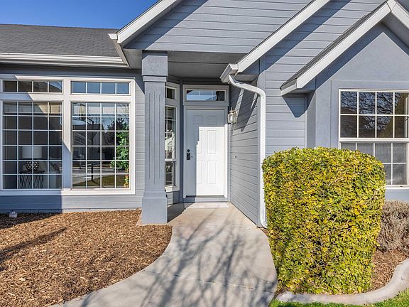 2nd image of 4122 E Roan Meadow Ct