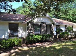 12 Millbrook Ct, Little Rock, AR 72227