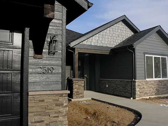 2nd image of 2519 Drake Ln