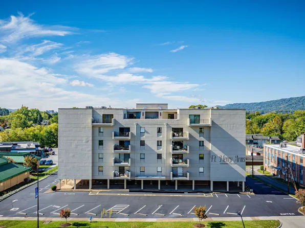 1585 Fort Henry Dr APT 4G, Kingsport, TN 37664