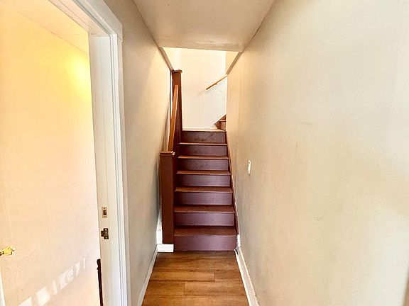 5th image of 54 Dalton St #2
