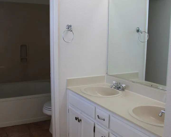 258 Napoli Ct — Photo 24