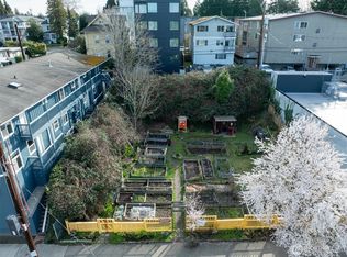 5520 University Way NE, Seattle, WA