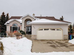 232 NE Hampshire Pl NW, Calgary, AB T3A 4Y7
