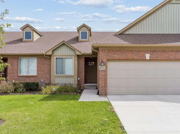 48342 Applegrove Ln, Chesterfield, MI 48051