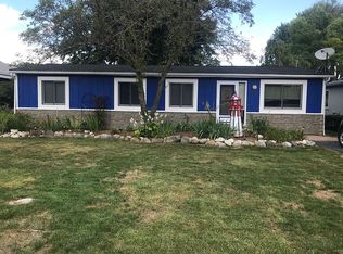 2830 Wall St, Keego Harbor, MI 48320