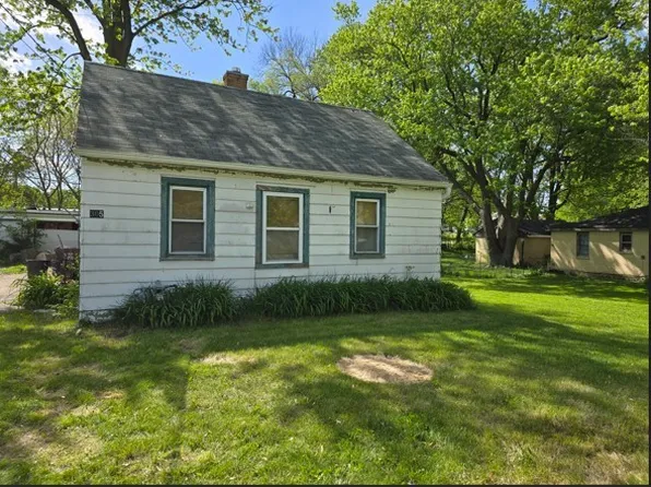 305 Garver Ave, Rockford, IL 61102