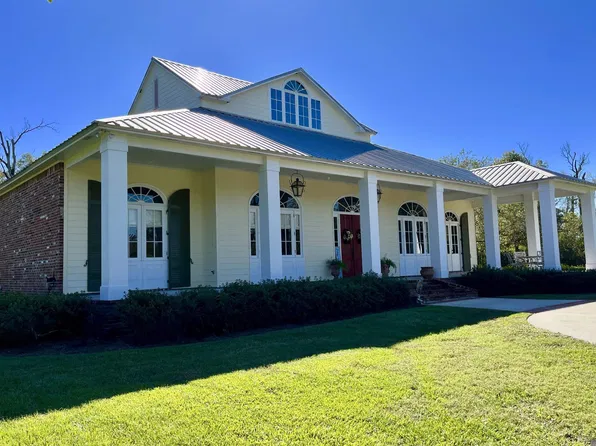 823 River Rd, Sunshine, LA 70780
