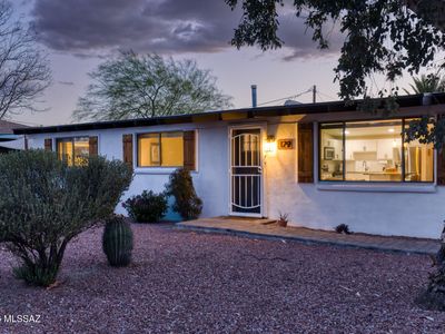 129 N Columbus Blvd, Tucson, AZ, 85711