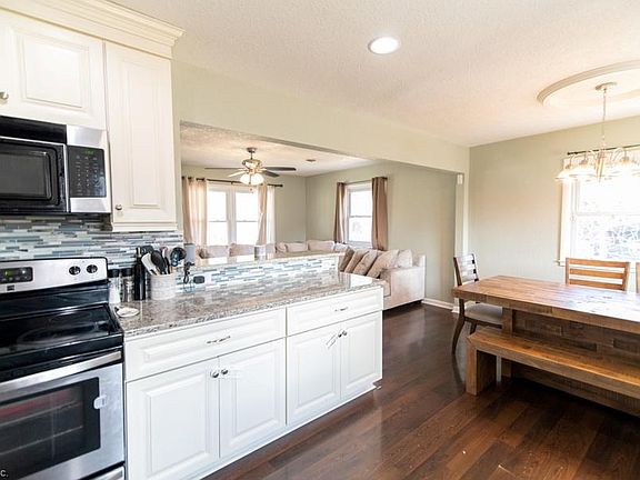 3rd image of 4048 Wyndybrow Dr
