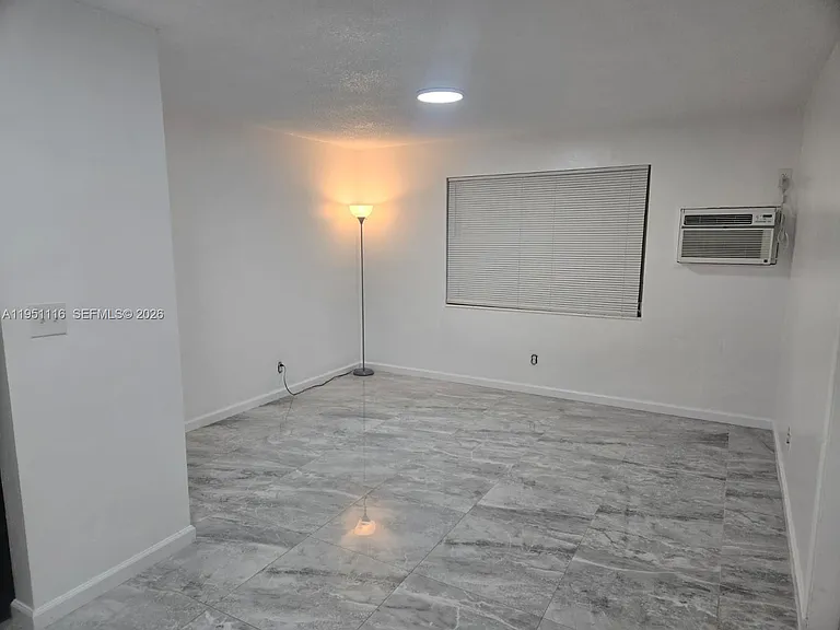 5120 NE 18th Ave #2 — Photo 4