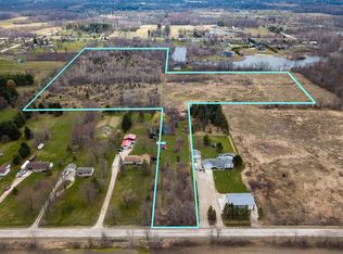 4 Ray Rd, Grand Blanc, MI 48439