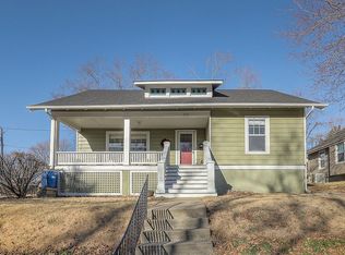 210 N Missouri St, Liberty, MO 64068