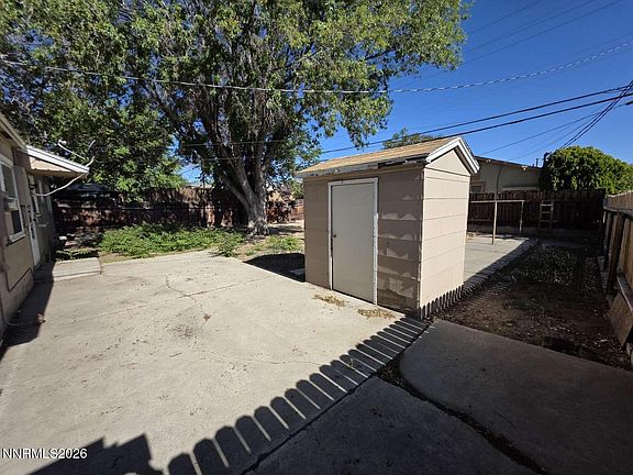 2nd image of 700 M St