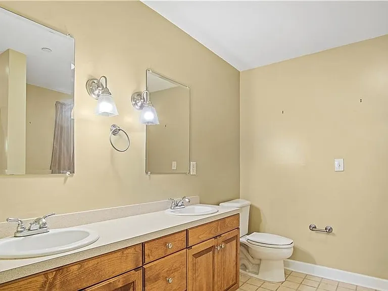 230 Nat Turner Blvd #2000 — Photo 17
