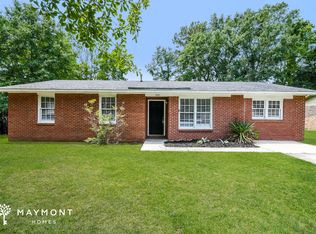 7671 Mendelwood Dr, North Charleston, SC 29418