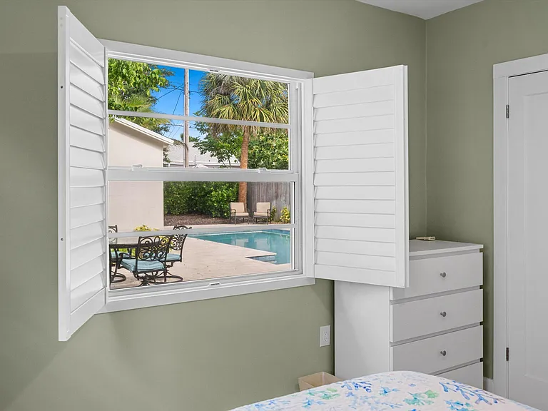 611 N Palmway — Photo 18