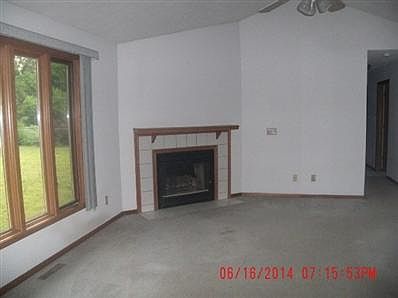 4th image of 1001 Windbourne Dr
