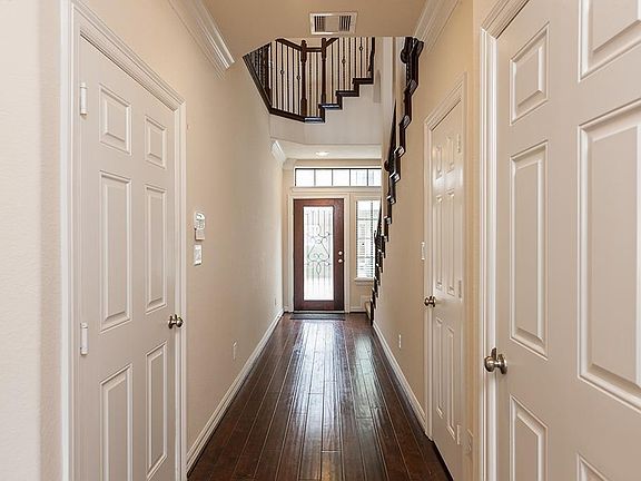 5th image of 2807 Kings Retreat Cir