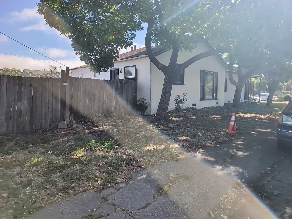 240 Westwood St