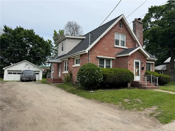 94 Franklin St, Dansville, NY 14437