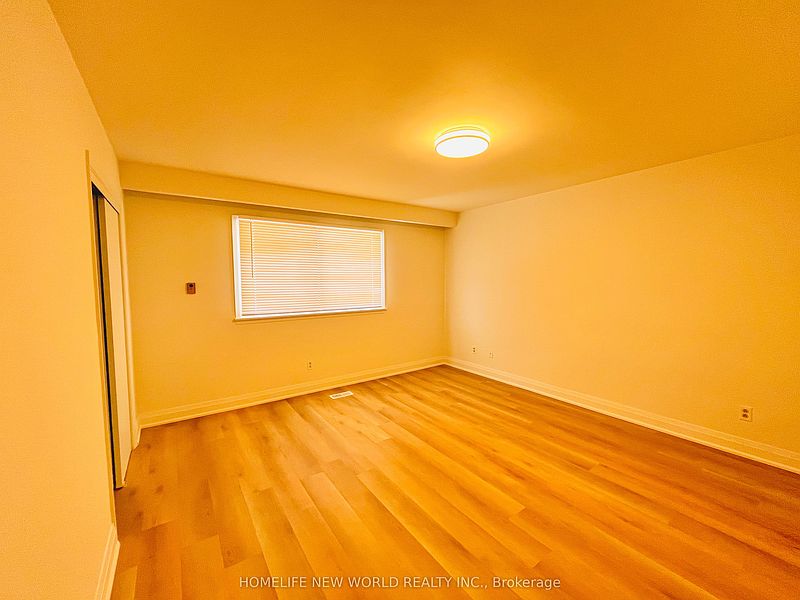 Toronto House for rent - 3 Bedrooms — photo 17