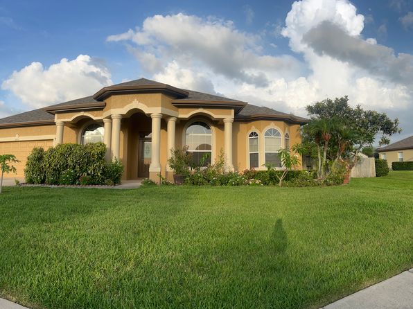 201 Belhaven Falls Dr