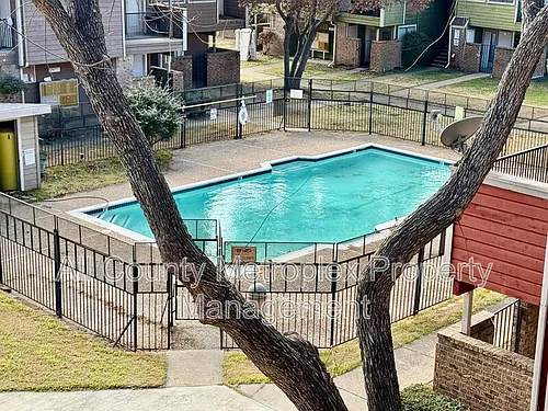 9839 Walnut St #305 Photo 1