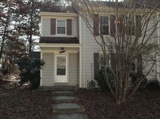 9981 Hemlock Woods Ln, Burke, VA 22015