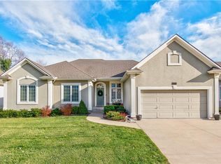 4013 NE Bittersweet Dr, Lees Summit, MO 64064