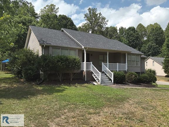 3rd image of 218 Forestroad Dr