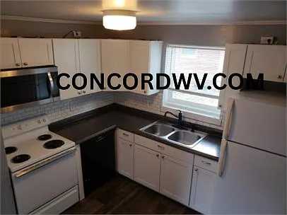 114 Old Hinton Rd #B — Photo 12