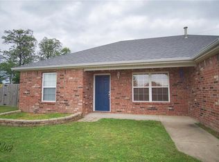 929 Fieldstone Ct, Centerton, AR 72719