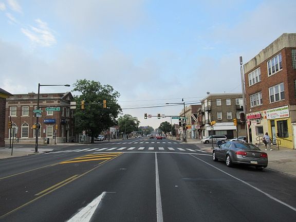 5th image of 4806 N Broad St