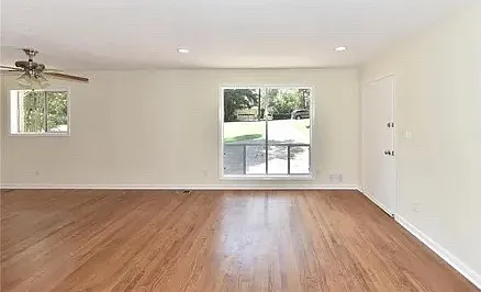 2 bed, $2,500 — Photo 3
