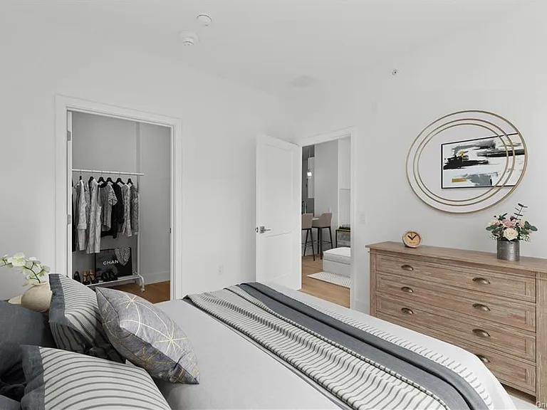 194 1/2 S Main St #194-314 — Photo 7