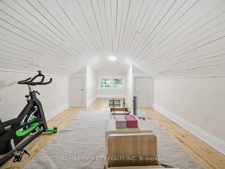 115 Saint Paul Ave — Photo 12