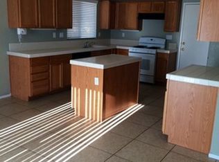 15062 Sorrel Rd, Victorville, CA 92394