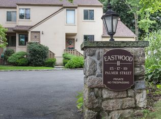 17 Palmer St APT 4, Greenwich, CT 06807
