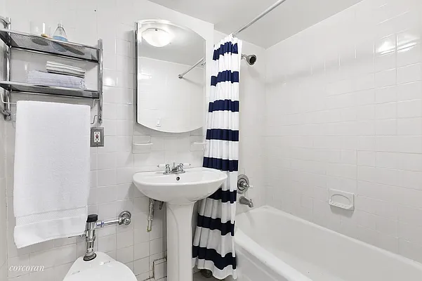 Sold by Corcoran | media 6