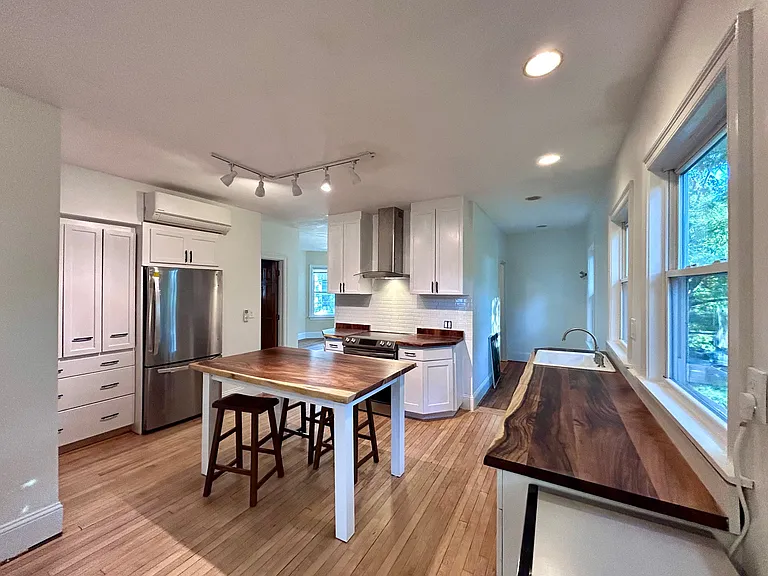 135 W Park St #2 — Photo 12