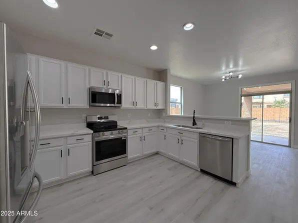 7228 W ST CATHERINE Avenue, Laveen, AZ 85339