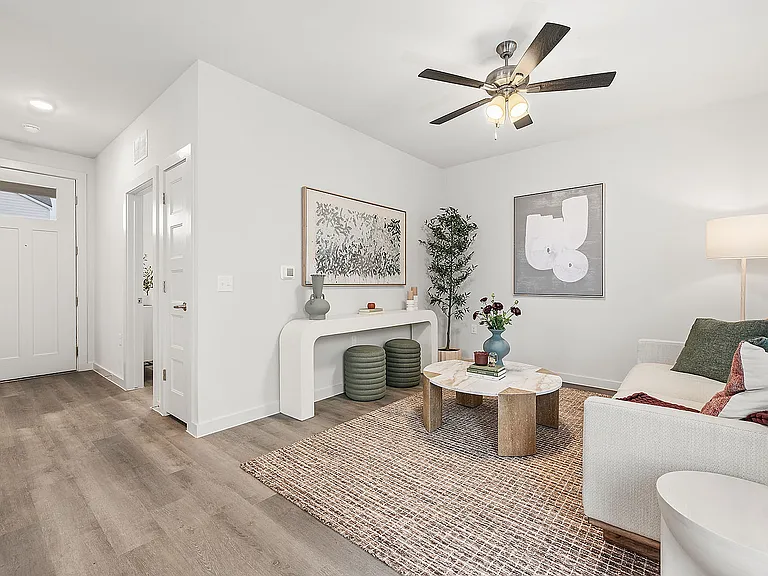 YardHomes Spring West