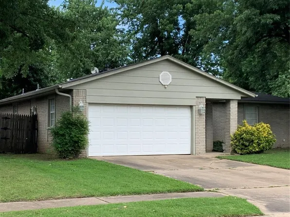 11807 E 64th St S, Broken Arrow, OK 74012