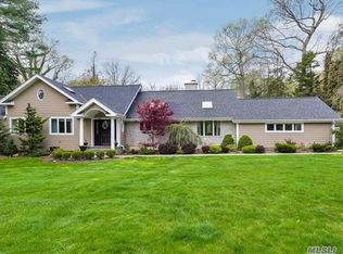 41 Balsam Dr, Dix Hills, NY 11746