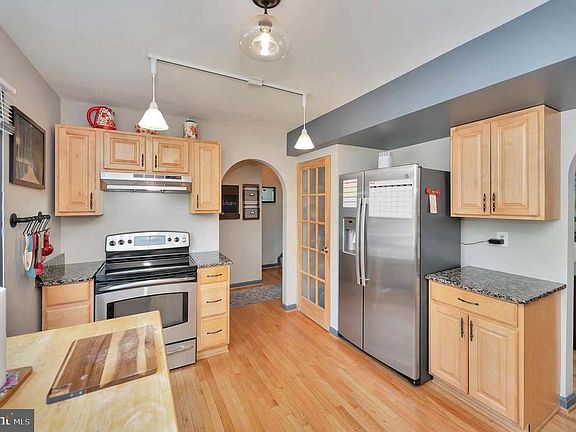 3rd image of 2568 Chadwick Ct