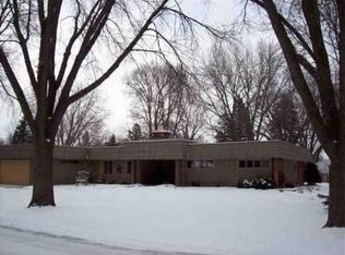 721 16th St SW, Willmar, MN 56201