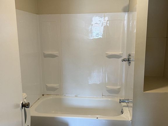 3rd image of 2801 Lee Ave #A