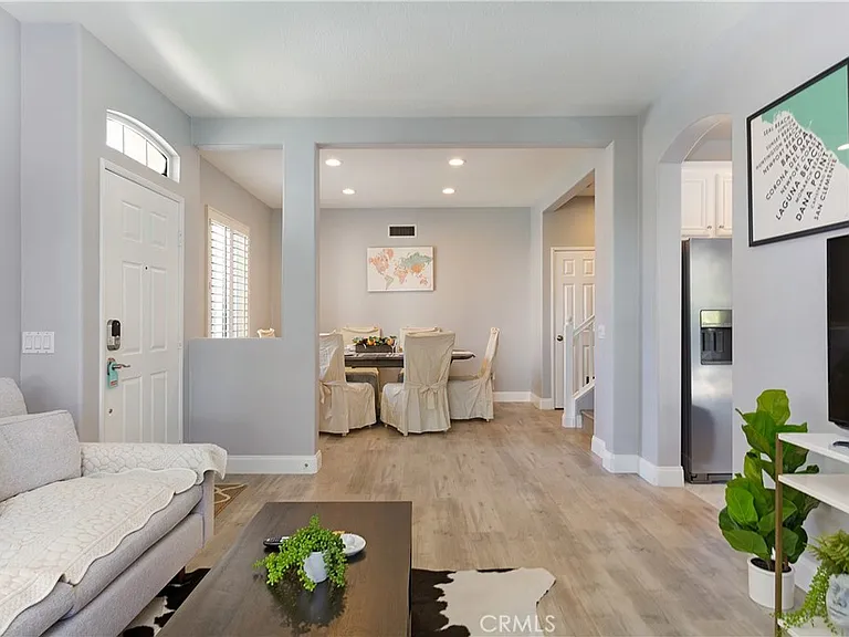 205 Cherrybrook Ln — Photo 4