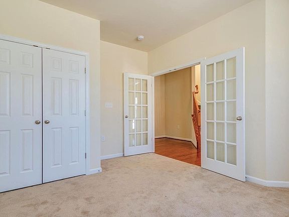 2nd image of 127 Cheshire Ct